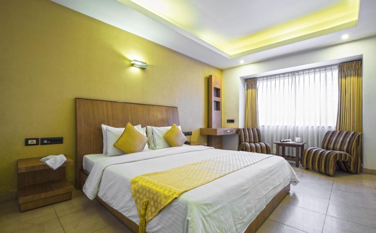 The Castello Residency Hotel Kojambuttúr Kültér fotó
