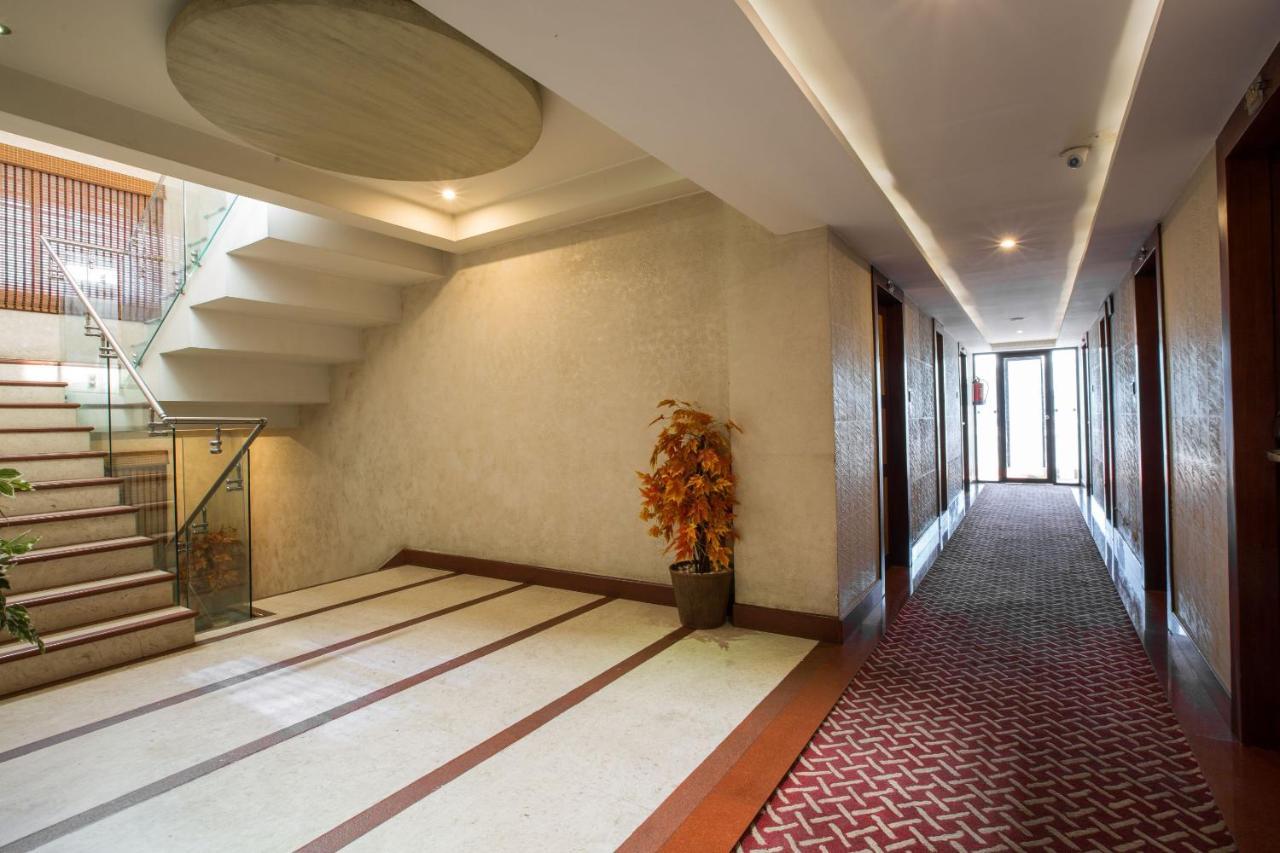 The Castello Residency Hotel Kojambuttúr Kültér fotó
